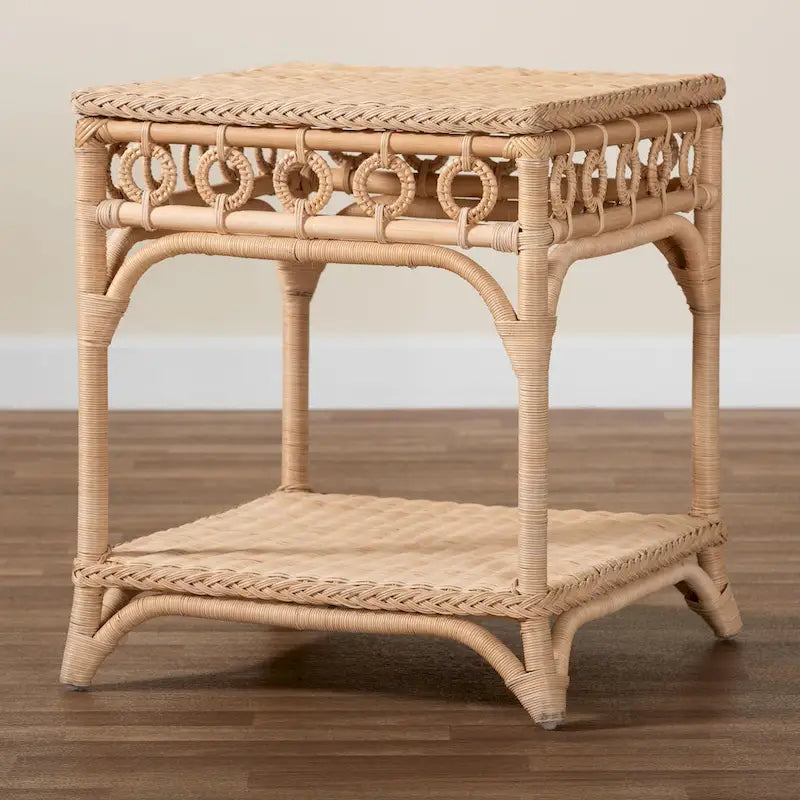 Tavolino finale in rattan marrone naturale con ripiano, 1 pezzo, quadrato