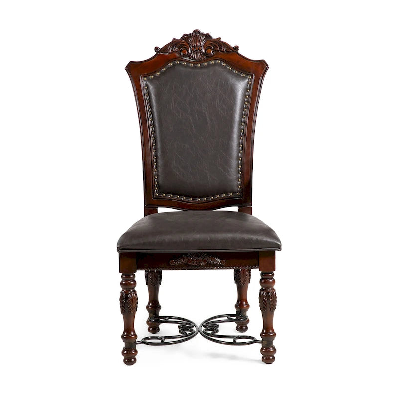 Set da pranzo allungabile in 7 pezzi, color ciliegio scuro, con sedie in similpelle nera, ospita fino a 8 persone