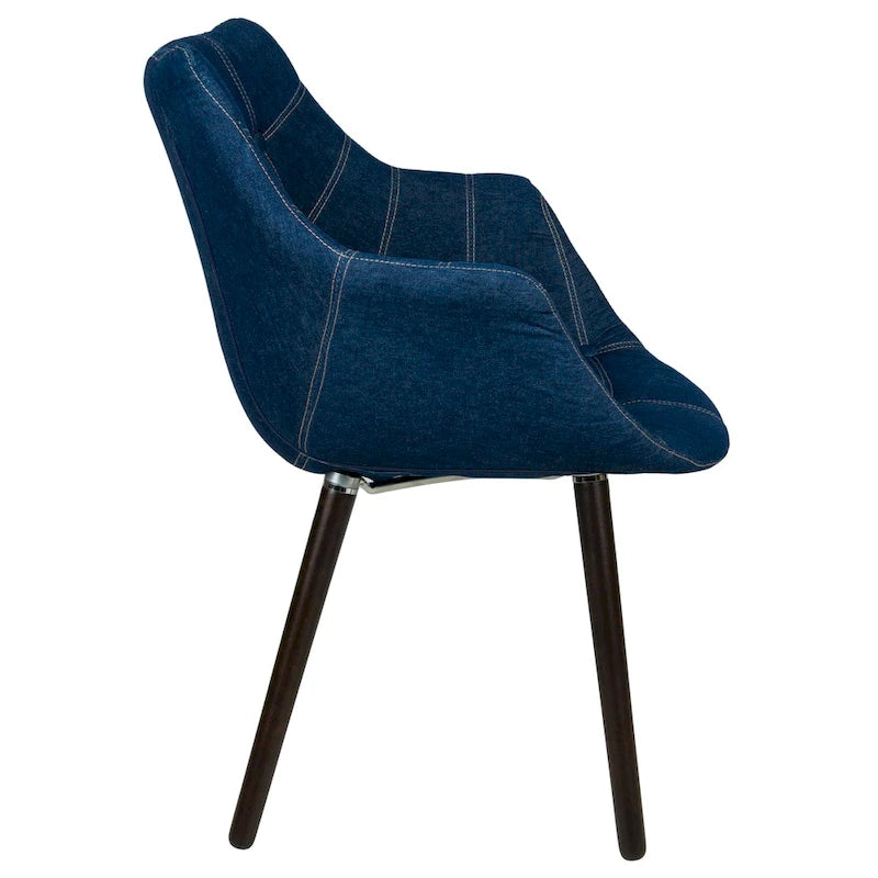 Poltrona a botte in denim, tappezzeria trapuntata, gambe in legno di faggio, 1 posto