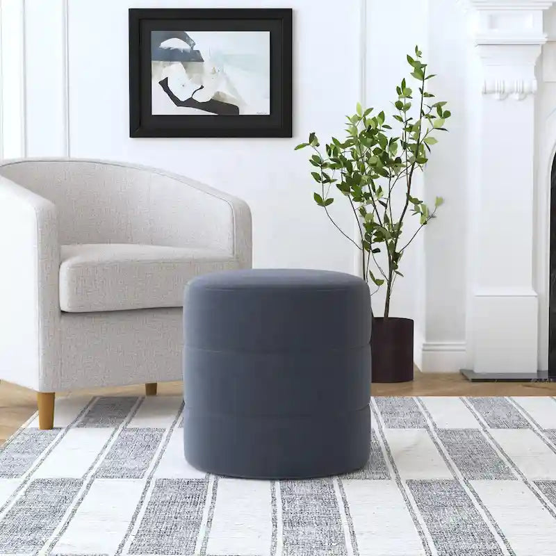 Poggiapiedi rotondo con canali in ecopelle color caramello e bouclé bianco crema – Posto singolo